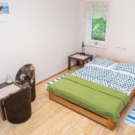 Agroturystyka Pod Modrzewiami Nowy Tomyśl Extérieur photo