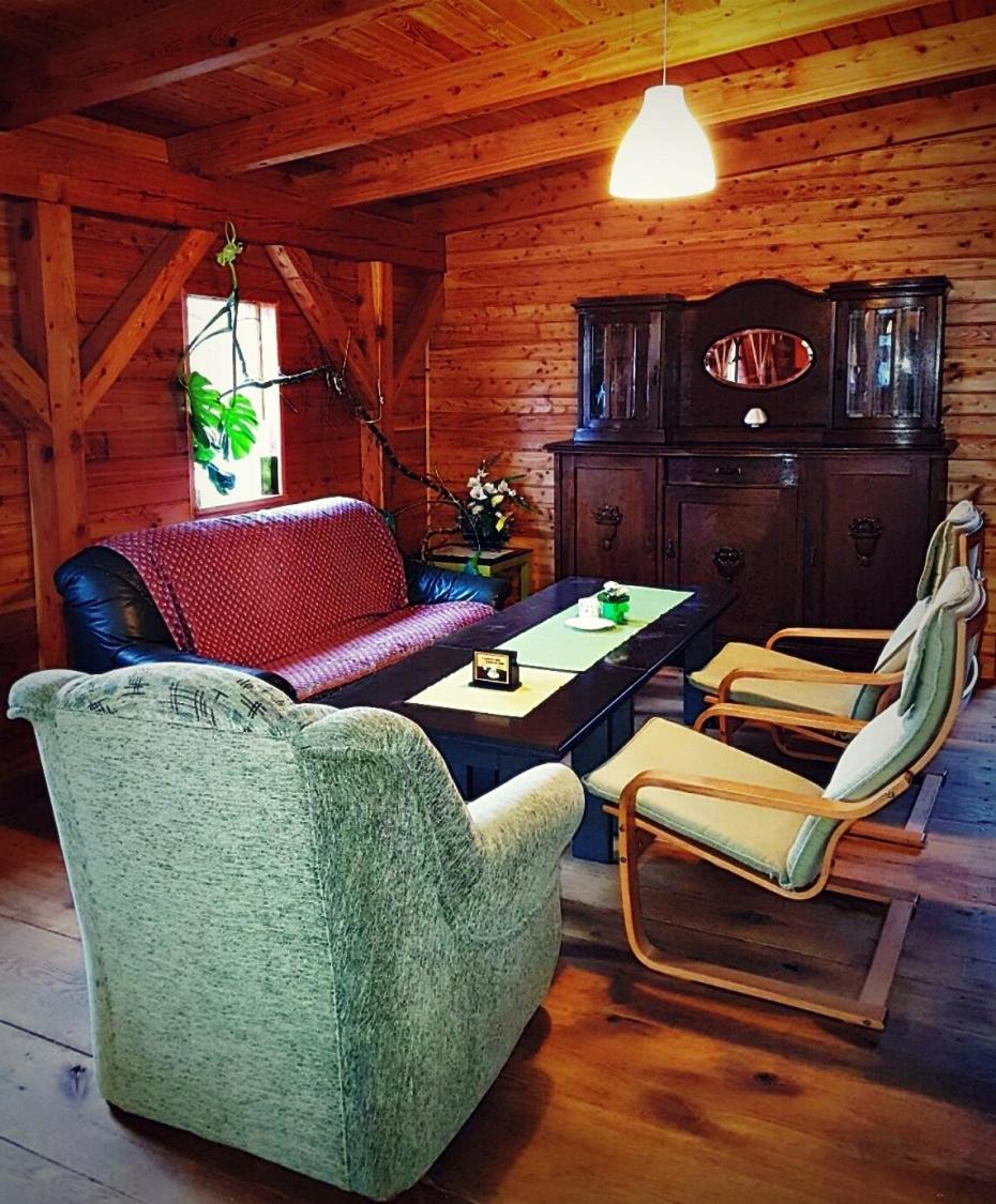 Agroturystyka Pod Modrzewiami Nowy Tomyśl Extérieur photo